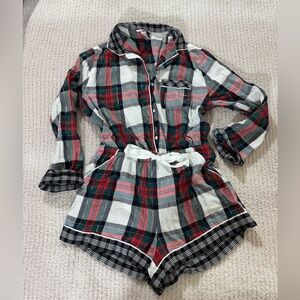 Victoria’s Secret plaid flannel pijama romper